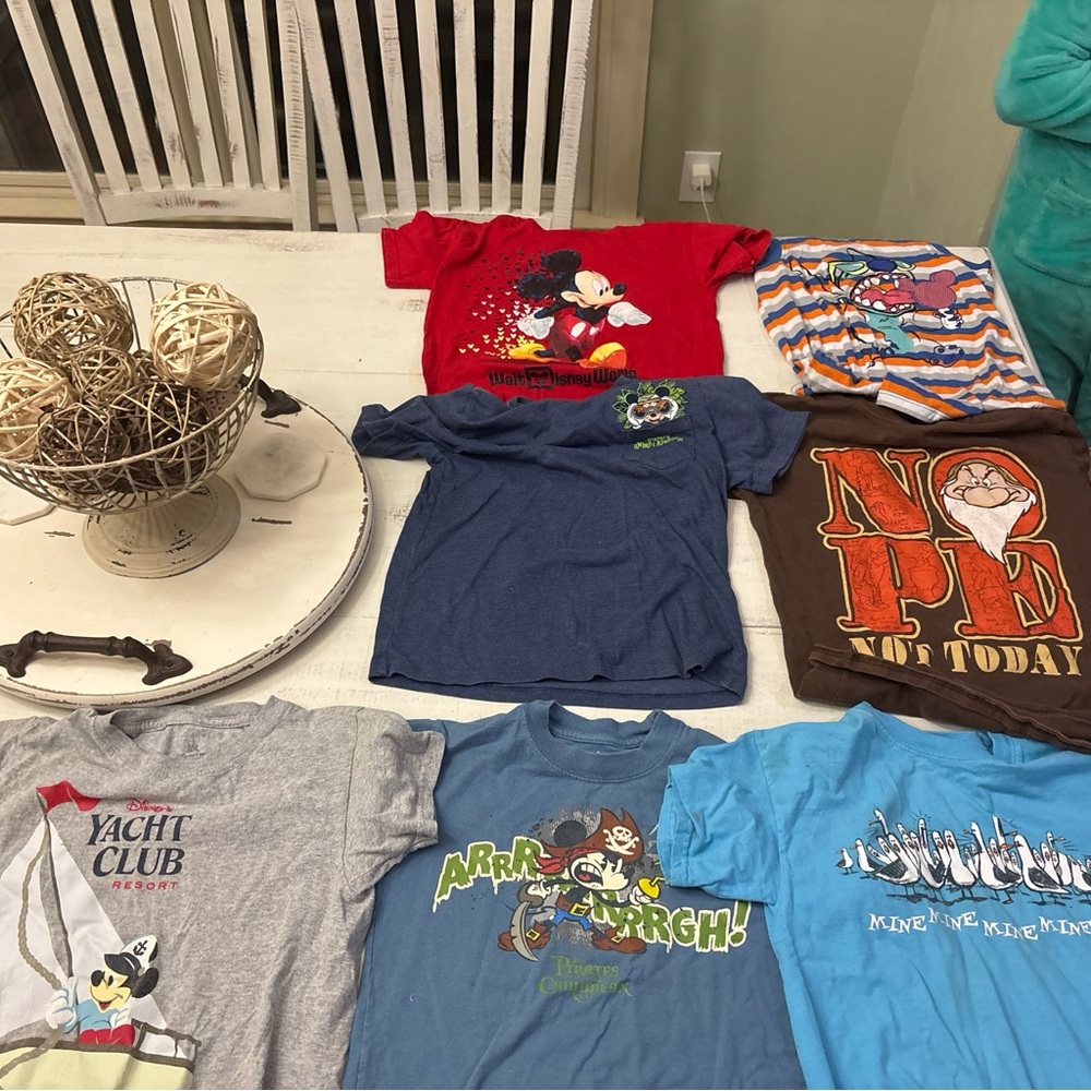 7 Disney Tshirts One No Sleeves Little Boys Xs, S , M